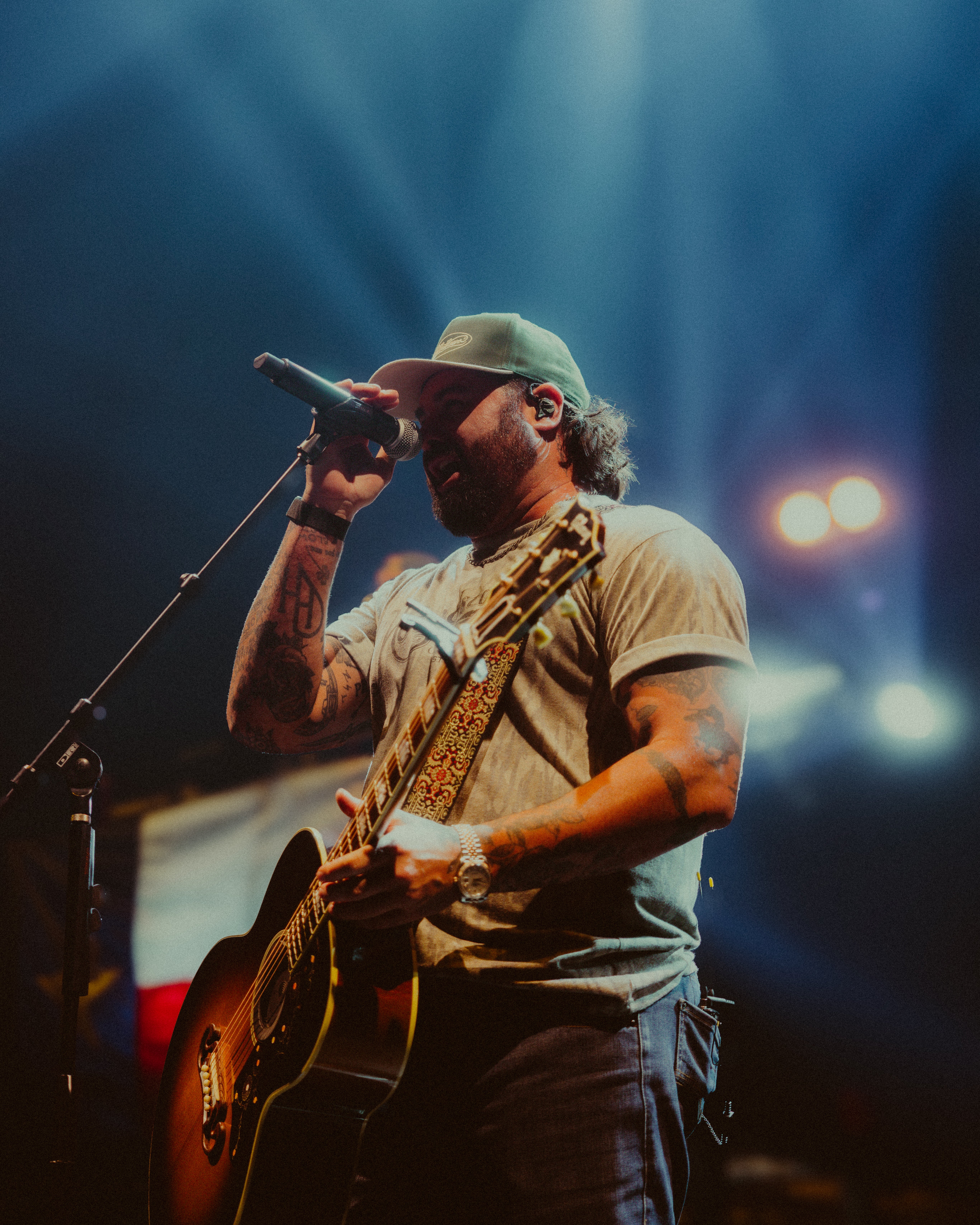 Koe Wetzel Live_Credit Shiloh Hughes.jpg